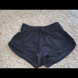 SIZE 6 LULU SHORTS